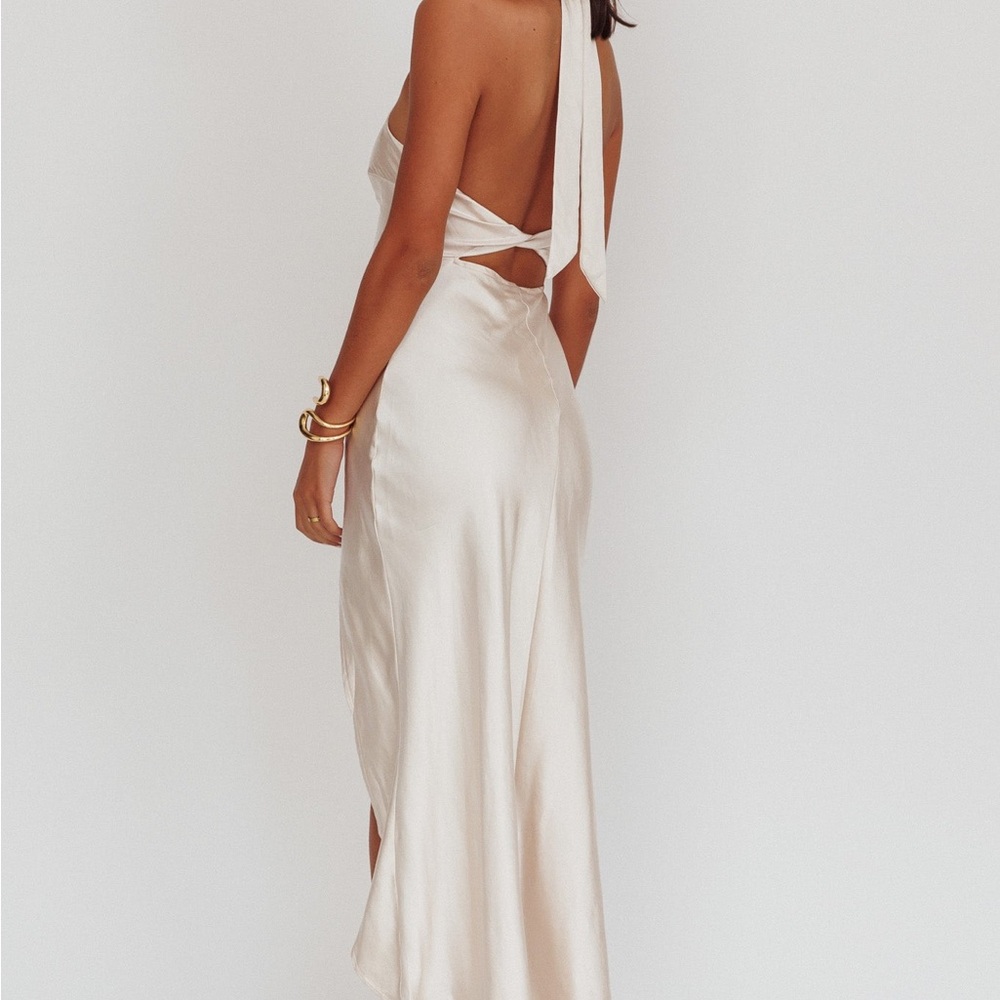 HELLO MOLLY HALTER TWIST BACK Midi DRESS off white satin front slit size 2 NWT - Picture 3 of 11